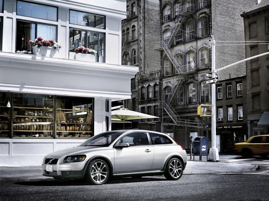  Volvo C30 T5 2007 года  (фото 5 из 15)
